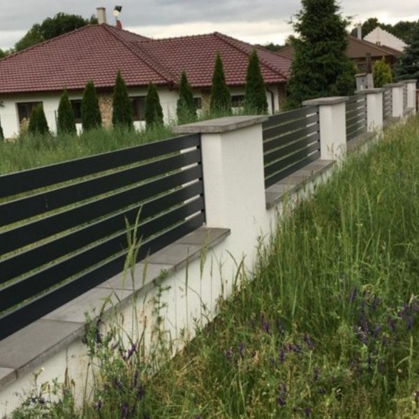 Plot s hliníkovou lamelovou výplňou - Senica